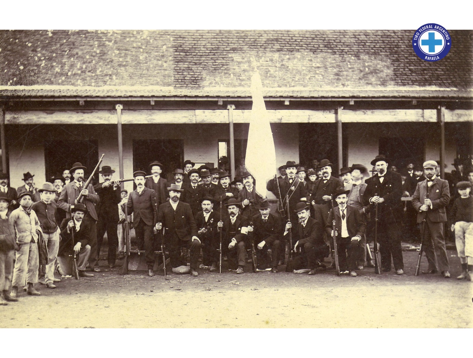 Primer concurso de tiro — socios fundadores TFAR, circa 1901